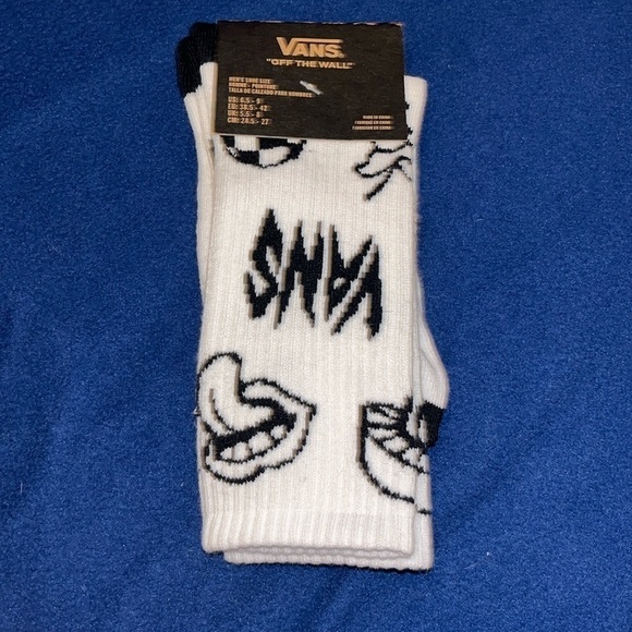 VANS MN  NWT LOST AND FOUND WHITE & BLACK - size 6.5-9 - Picture 1 of 4